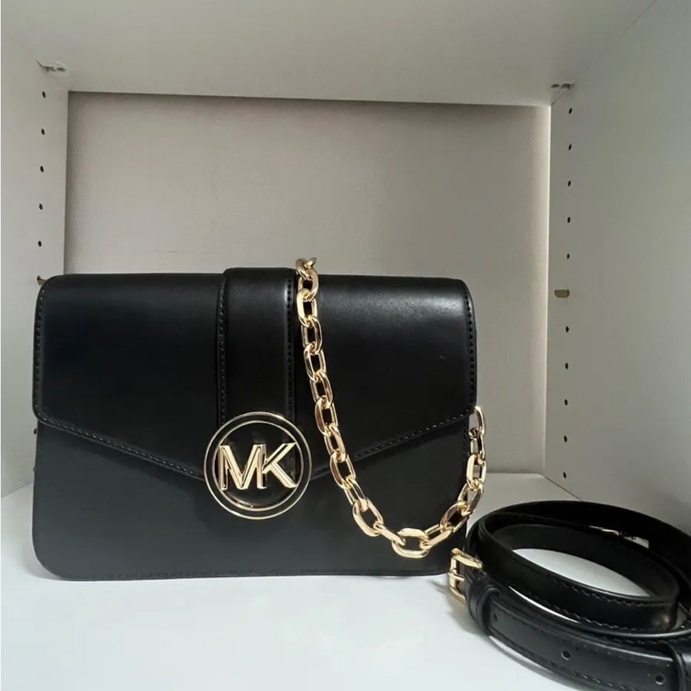 Michael Kors Carmen crossbody